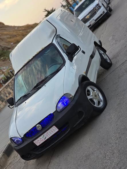 اوبل كومبو 2004