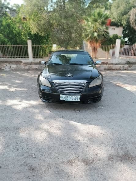 كرايسلر 200 2011