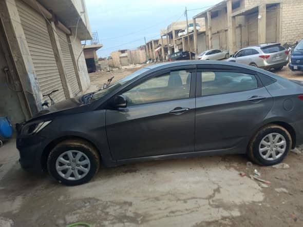 هيونداي اكسنت 2012
